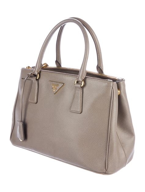 prada saffiano leather handbag reviews|prada saffiano lux tote small.